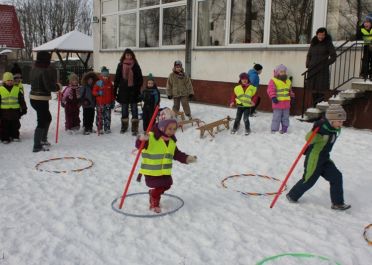 Linksmosios žiemos estafetės