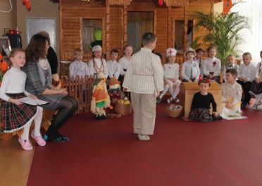 Varpelių gr. vaikų teatrinis žaidimas